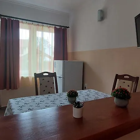 Balassa Csaladi בית הארחה פוניארצוושהג'